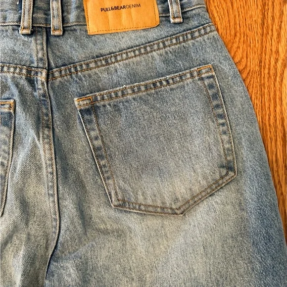 Pull&Bear Boyfriend Jeans, Distressed and Ripped Detail, High Waist, Size 4 / 25 - Picture 14 of 15